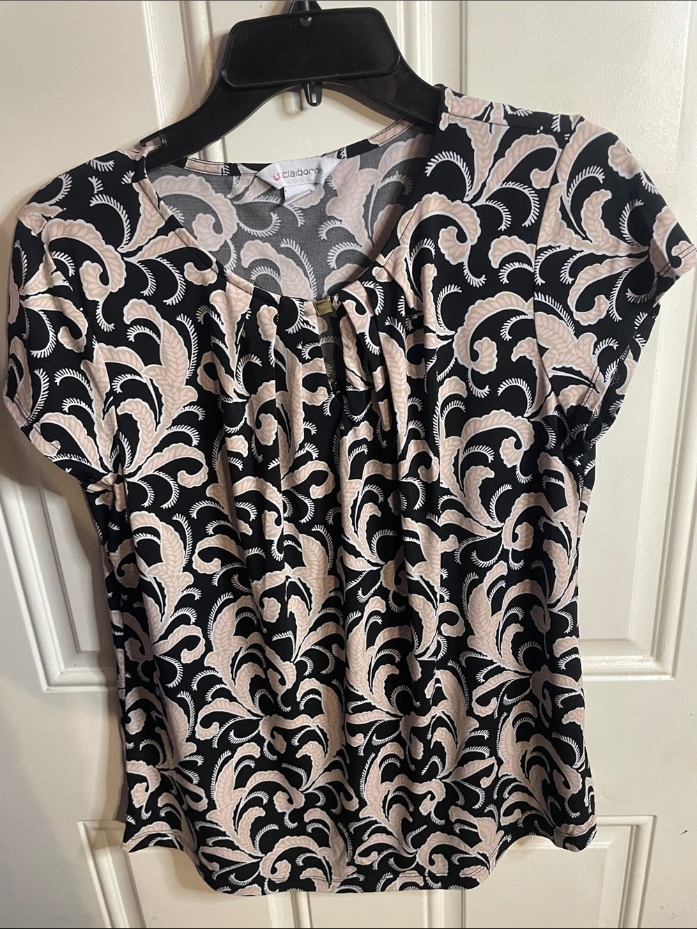 Claiborne Black and Cream Short Sleeve Printed Top
